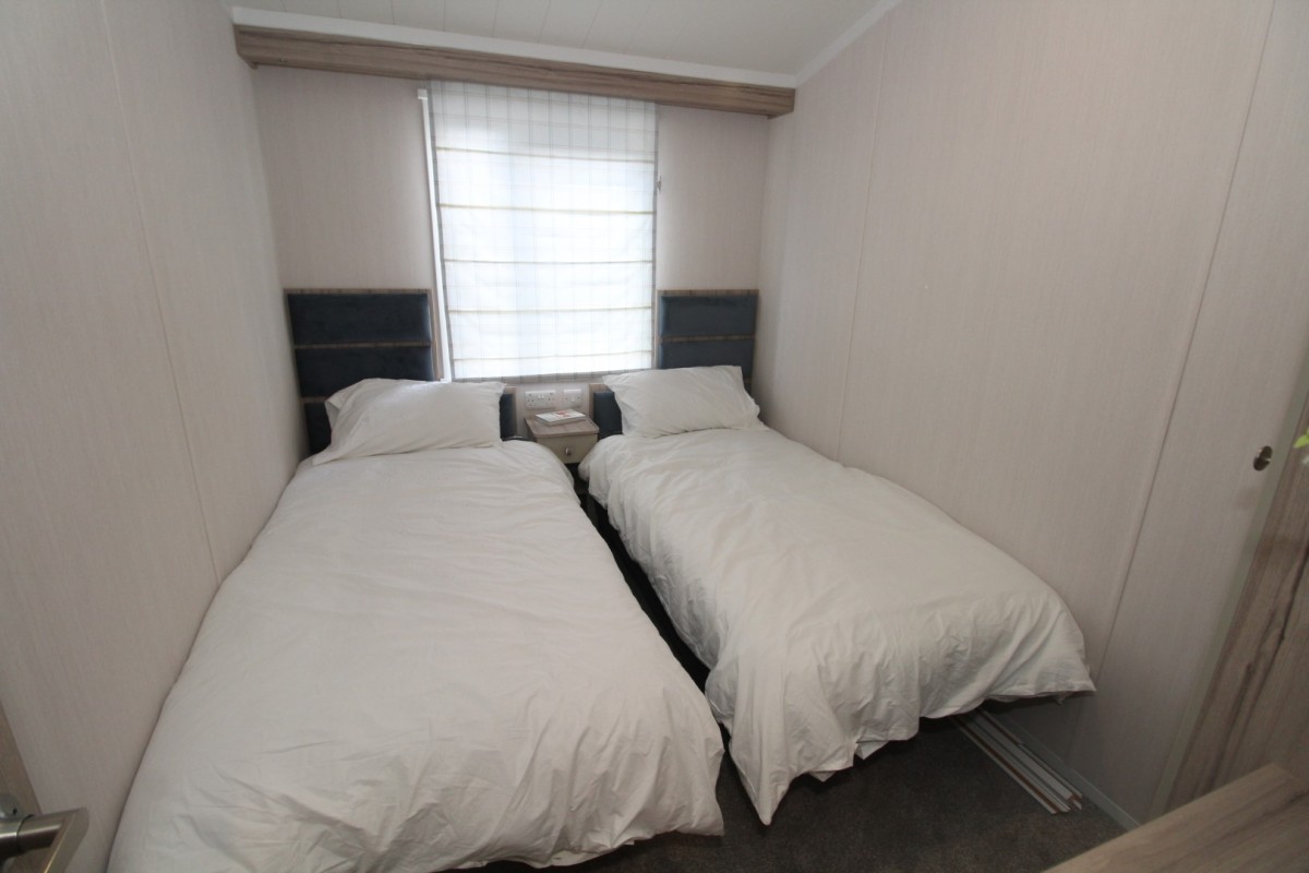 twin bedroom in the 2023 Swift Edmonton Lodge