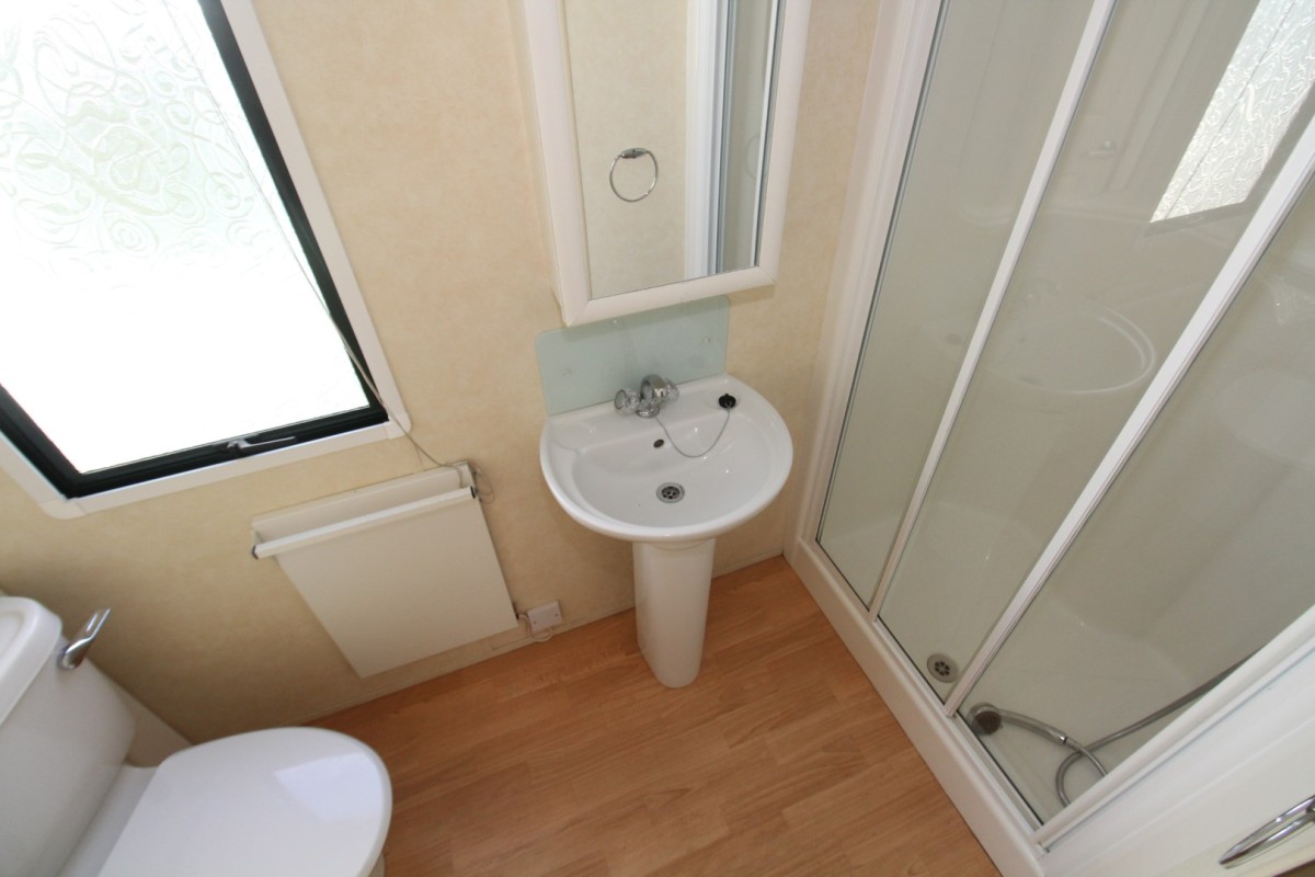 2007 Willerby Richmond family shower room