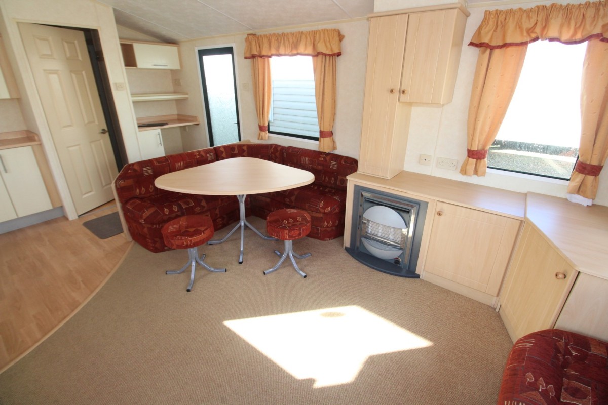 2007 Willerby Richmond dining area