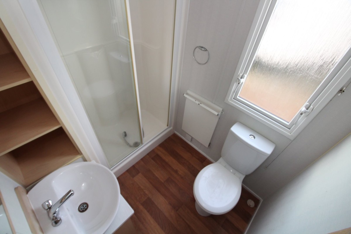 2011 Willerby Westcoast family shower room