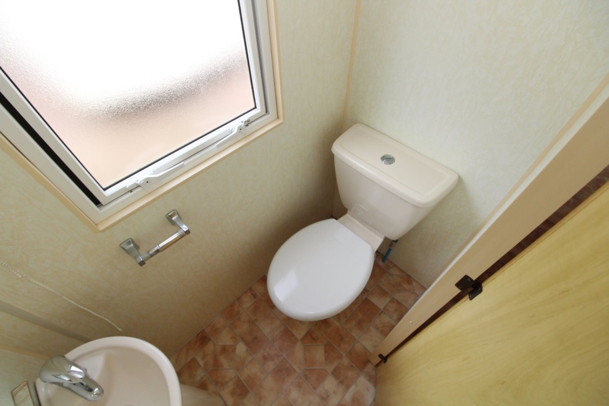 toilet in the 2004 Classique Novara 