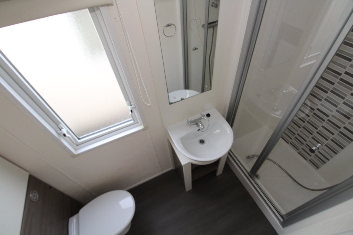 2015 Willerby Cameo family shower room