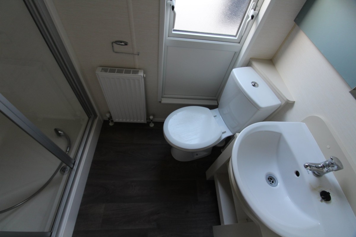 2015 Willerby Azure family shower room