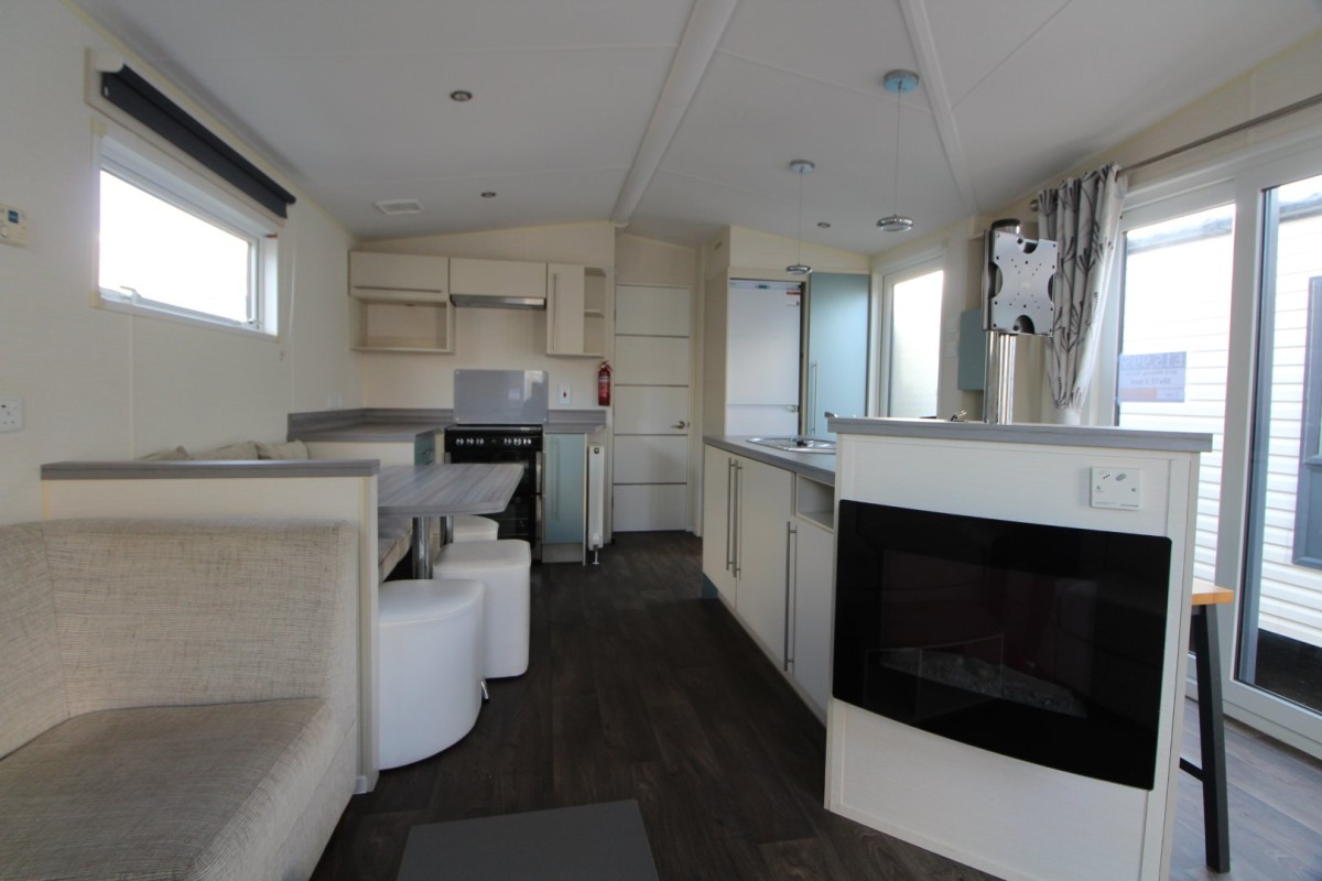 2015 Willerby Azure dining area and kitchen