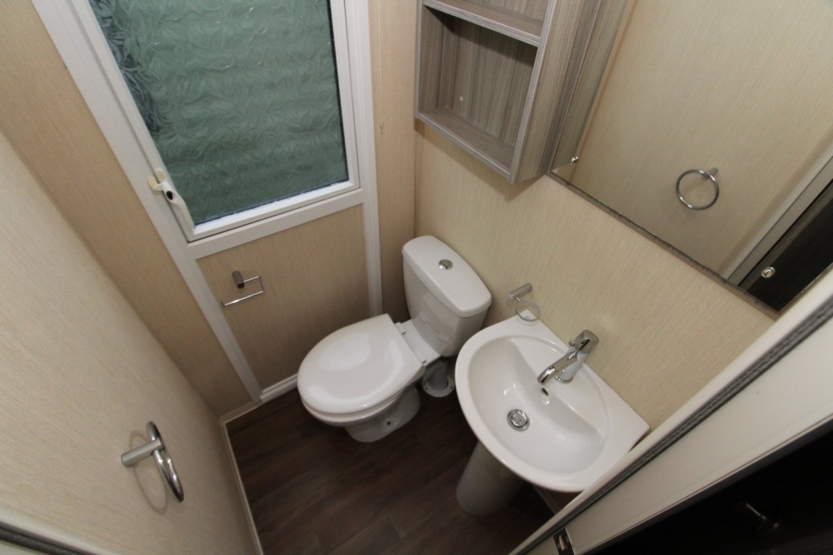 en-suite bathroom in the 2013 Swift Auvergne Cl