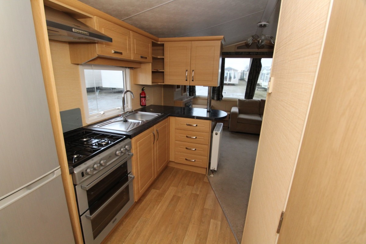 2010 Willerby Granada kitchen to lounge