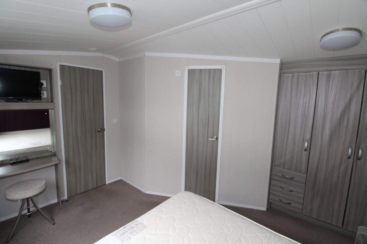 second view of the double bedroom