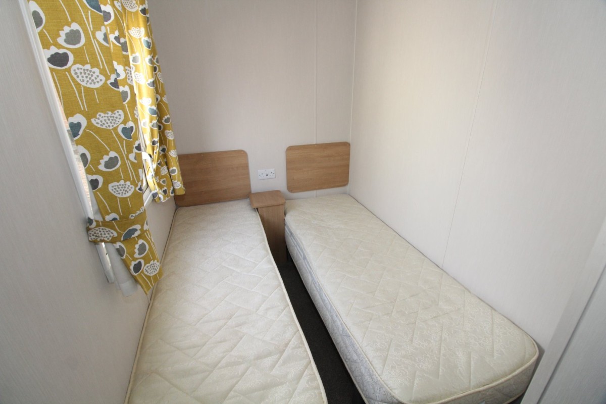 2021 Willerby Kelston second twin bedroom